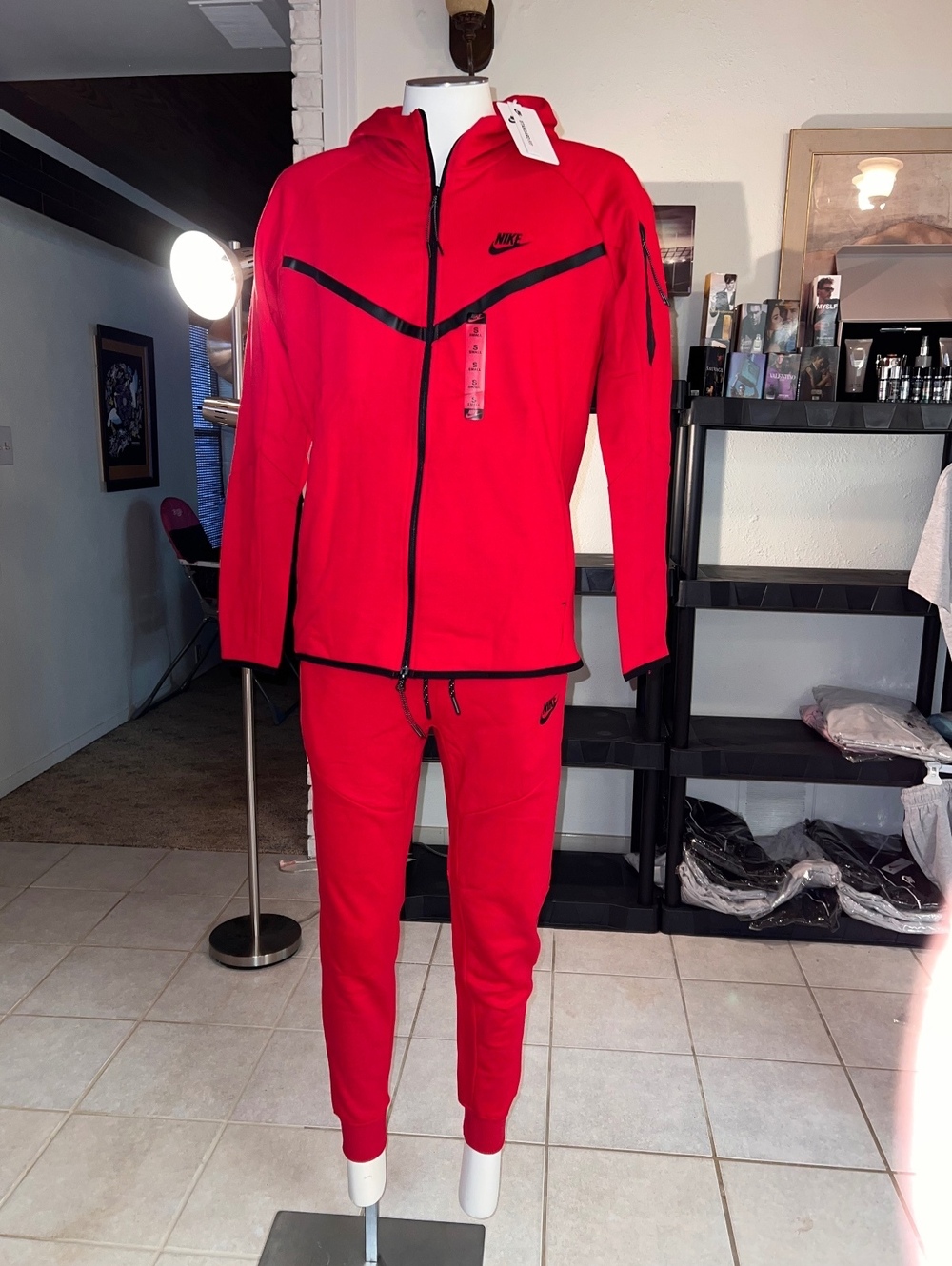 Men’s  Nike tech red XL